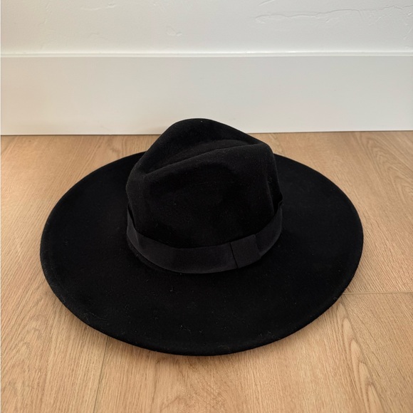 Wool Hat - Picture 2 of 4